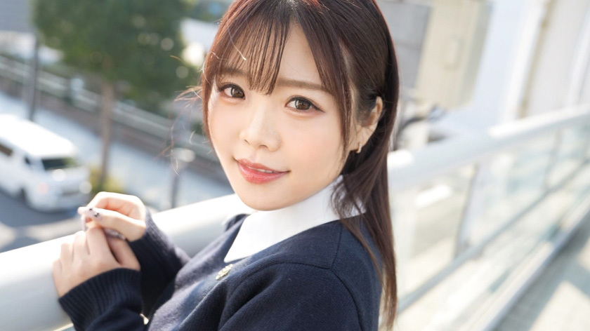 大学2年生のEカップ美乳!