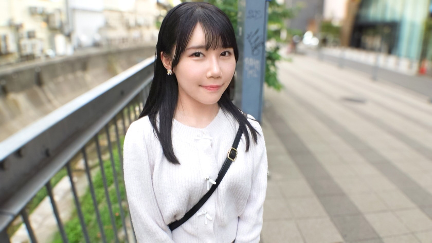 アイスクリーム屋で働く美女がAV応募！