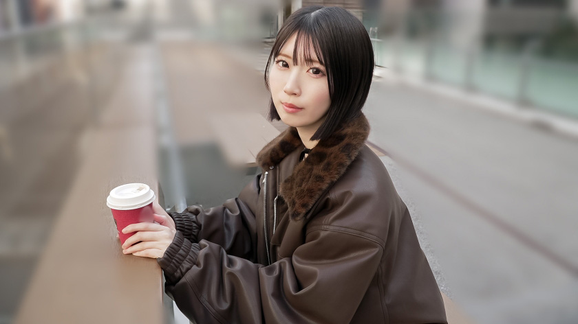 初体験がお姉ちゃんの友達な美女がAV応募！