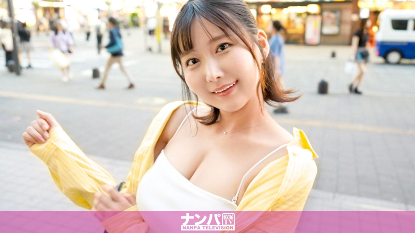 デカパイ女のパイズリ必見！